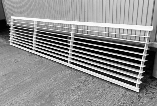 Dekoratīvā ventilācijas reste, alumīnija, 1000×230 mm, PIEEJAMAS 2gab